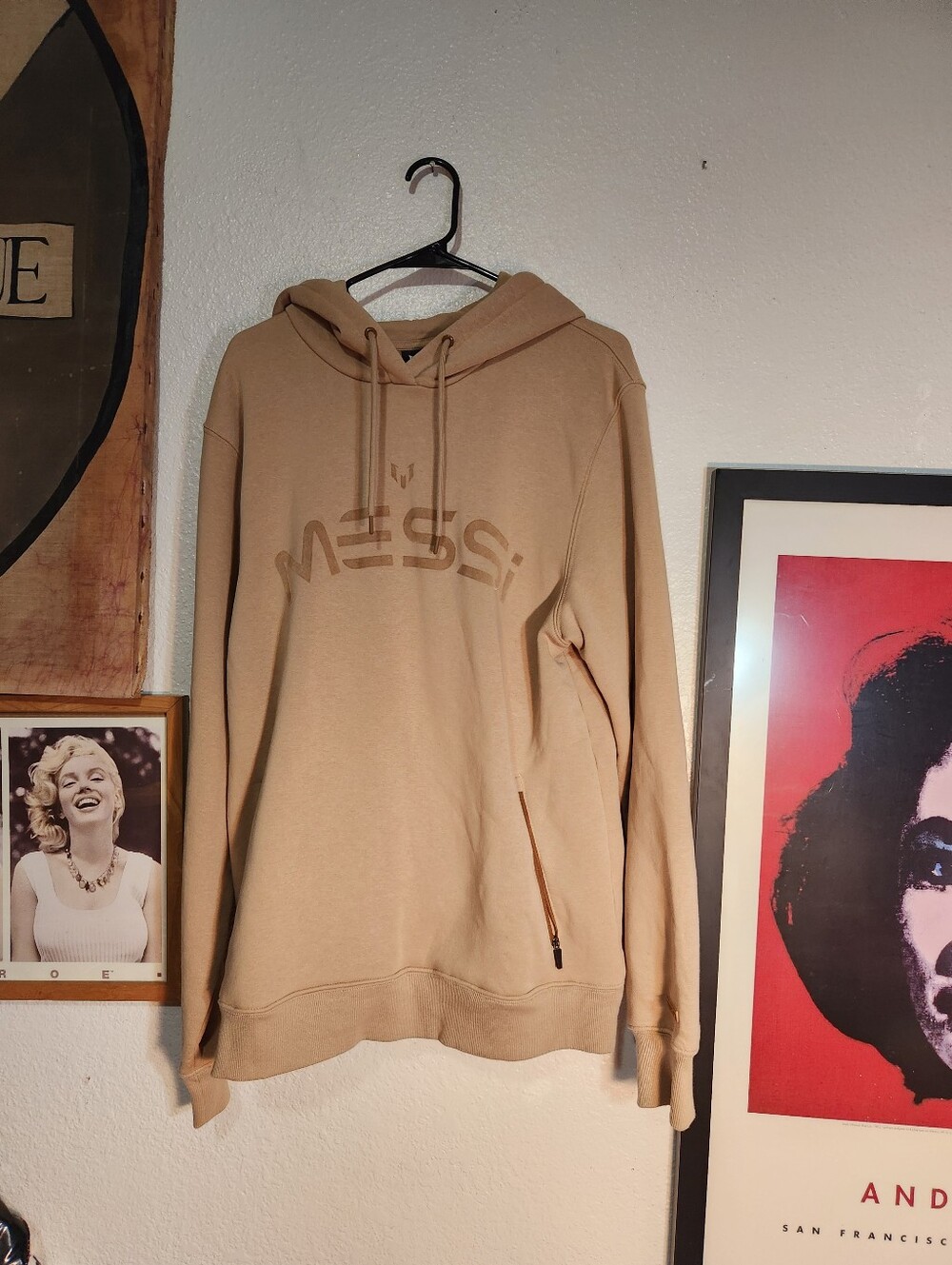 Messi Men's Logo Crewneck Hoodie in Light Tan